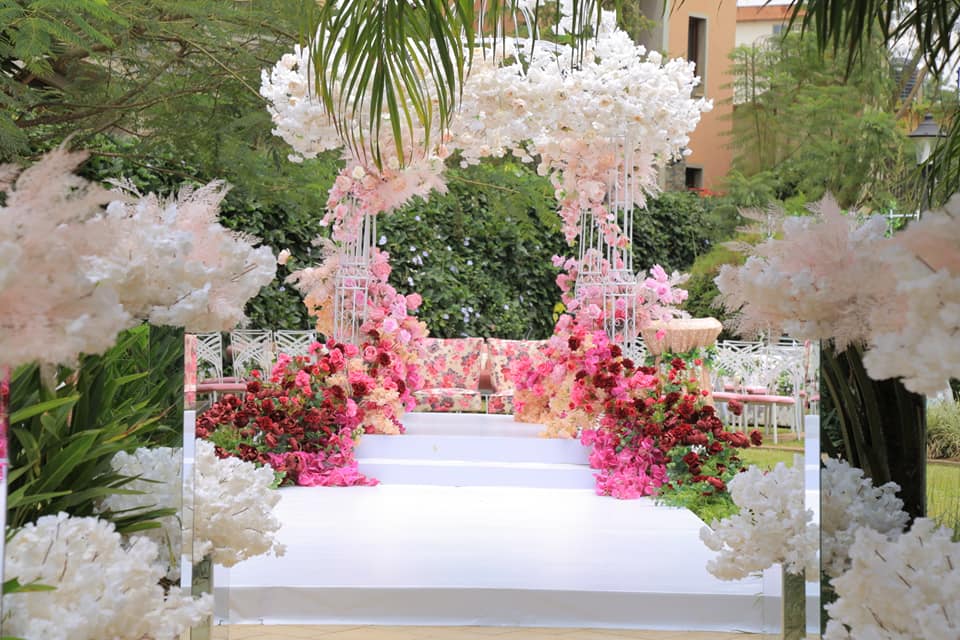 Pink Coconut Décor